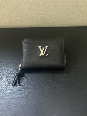 LOUIS VUITTON Lockme Zippy Coin Purse Wallet